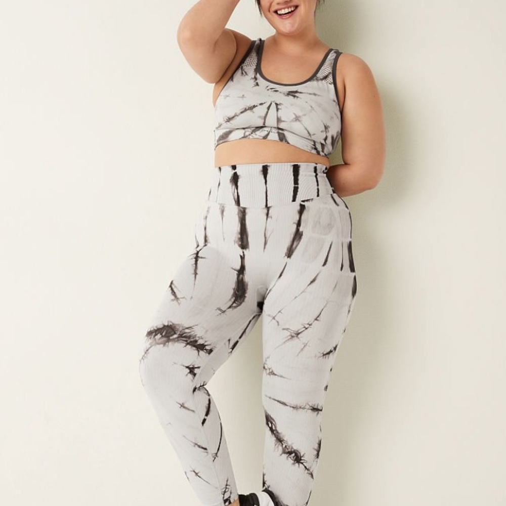 NWT Pink Seamless High Waist 7/8 Workout Tight - Grey Tint Spiral Tie Dye